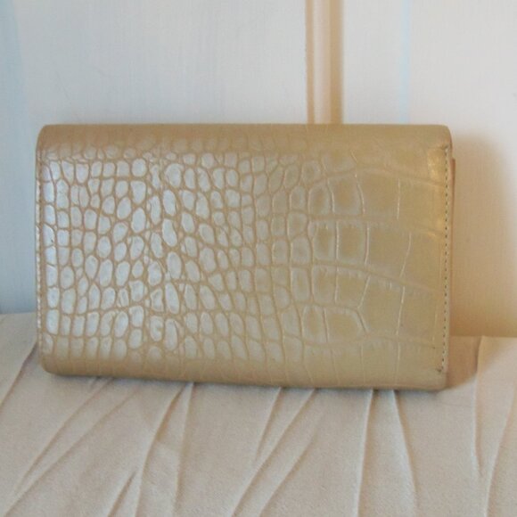 Lovecat Croco Tri Fold Wallet - Picture 3 of 13